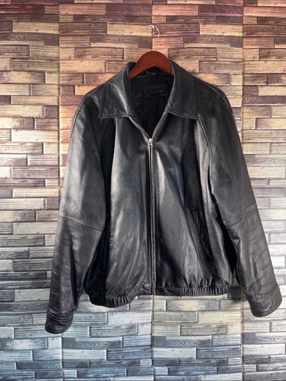 Men's Pre Owned Colebrook XL Black Leather Bomber Jacket - Classic Zip Front
